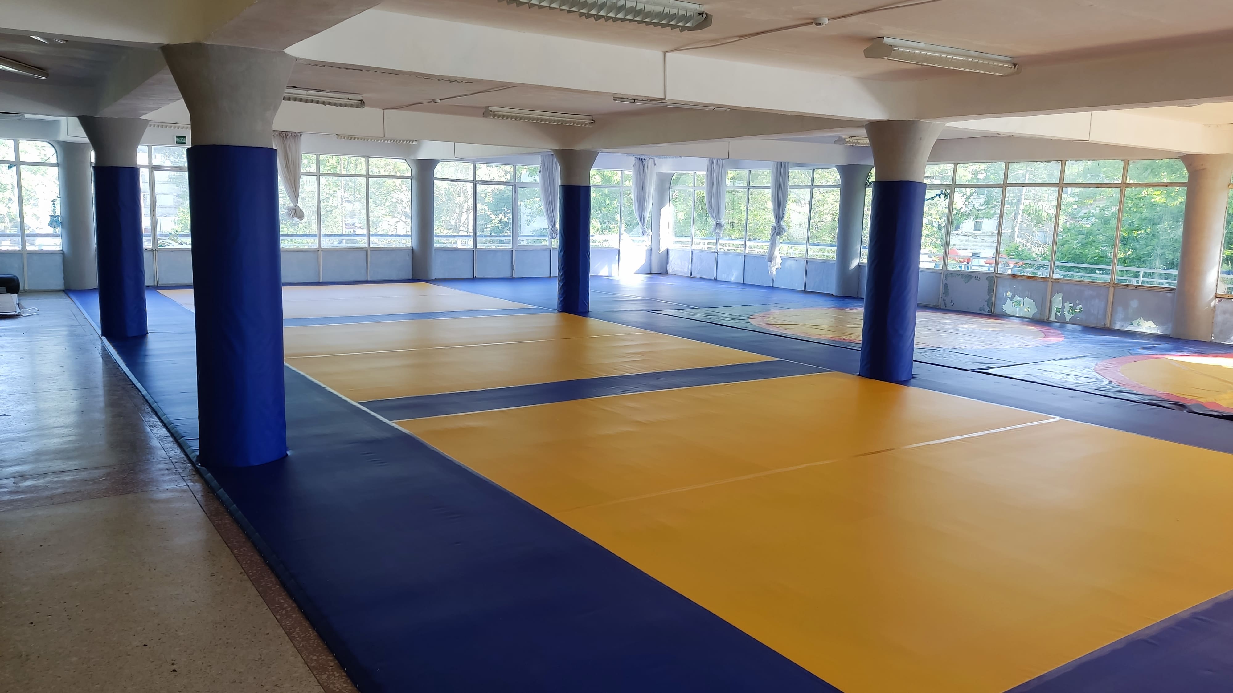 Зал дзюдо в спортивном комплексе в Краснодарском крае, г. Анапа, монтаж в мае 2024 года.